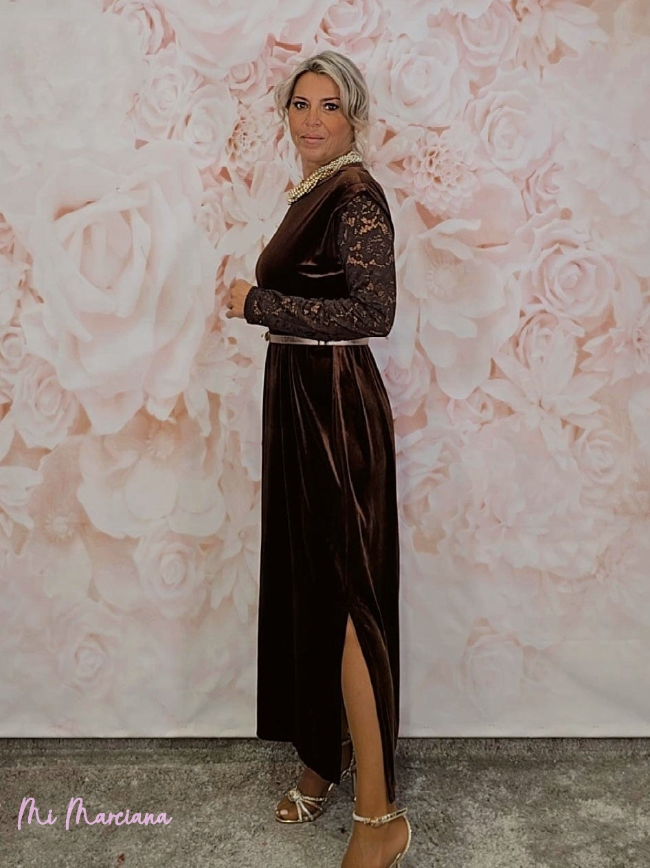 ABITO LUNGO IN VELLUTO CON MANICHE IN PIZZO JOT