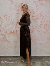 ABITO LUNGO IN VELLUTO CON MANICHE IN PIZZO JOT