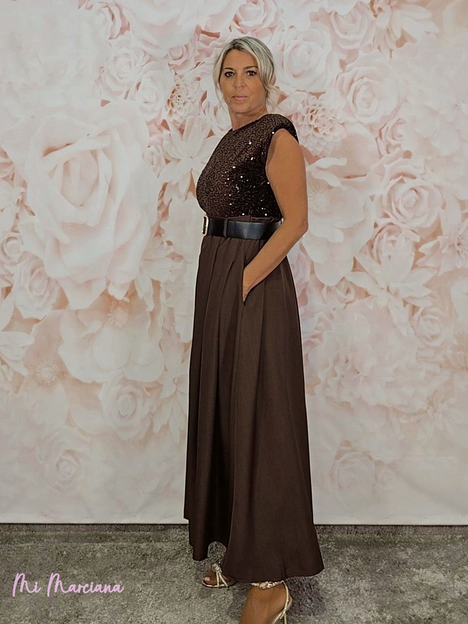 ABITO COMBINATO CON SPALLINE E PAILLETTES