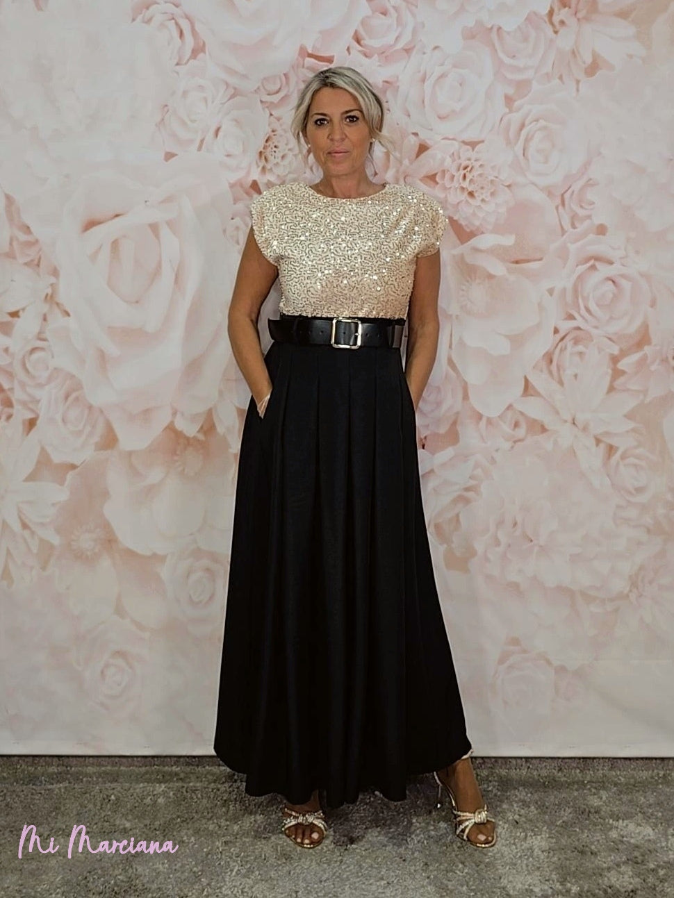 ABITO COMBINATO CON SPALLINE E PAILLETTES