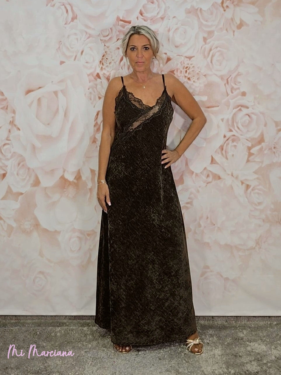 VESTIDO TERCIOPELO LENCERO