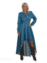 VESTIDO AZUL DENIM COLA PARCHES