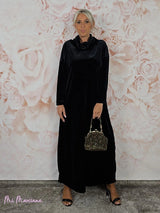 VESTIDO LONGO DE VELUDO COM DECOTE EM CASCATA JOT