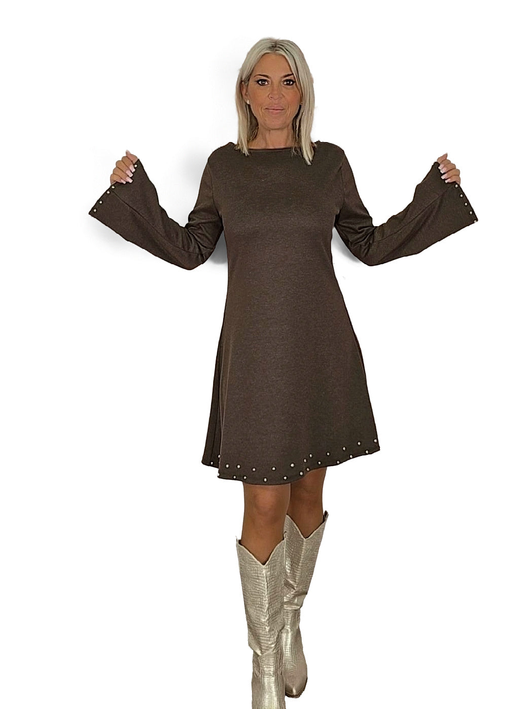 VESTIDO SINO COM TACHAS