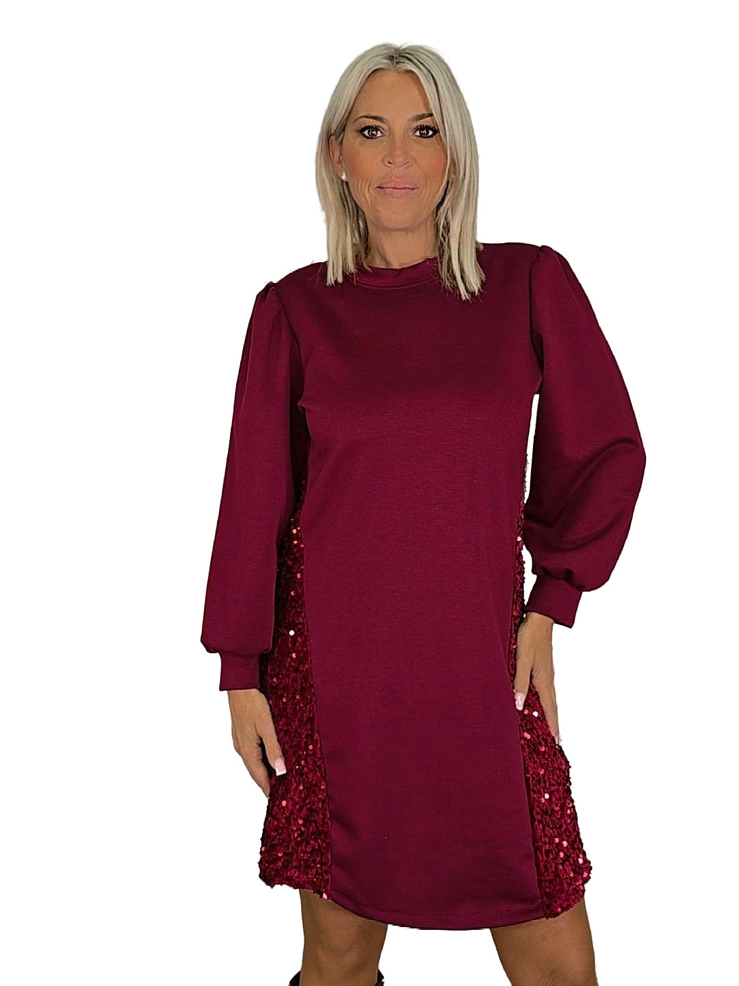 VESTIDO DE PAETÊS COM RISCAS LATERAIS