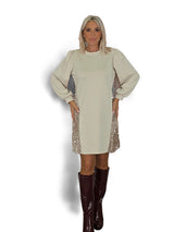 VESTIDO DE PAETÊS COM RISCAS LATERAIS