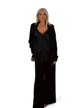 Fato de veludo com renda