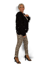 Casaco JOT com folhos e lantejoulas