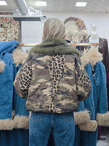 CHAQUETA DENIM CAMUFLAJE PELO JOT