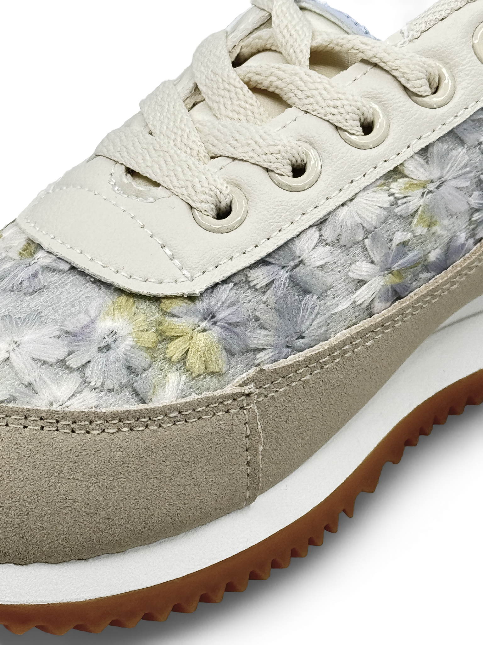 TÊNIS RETRÓ COM ESTAMPA DE FLOR