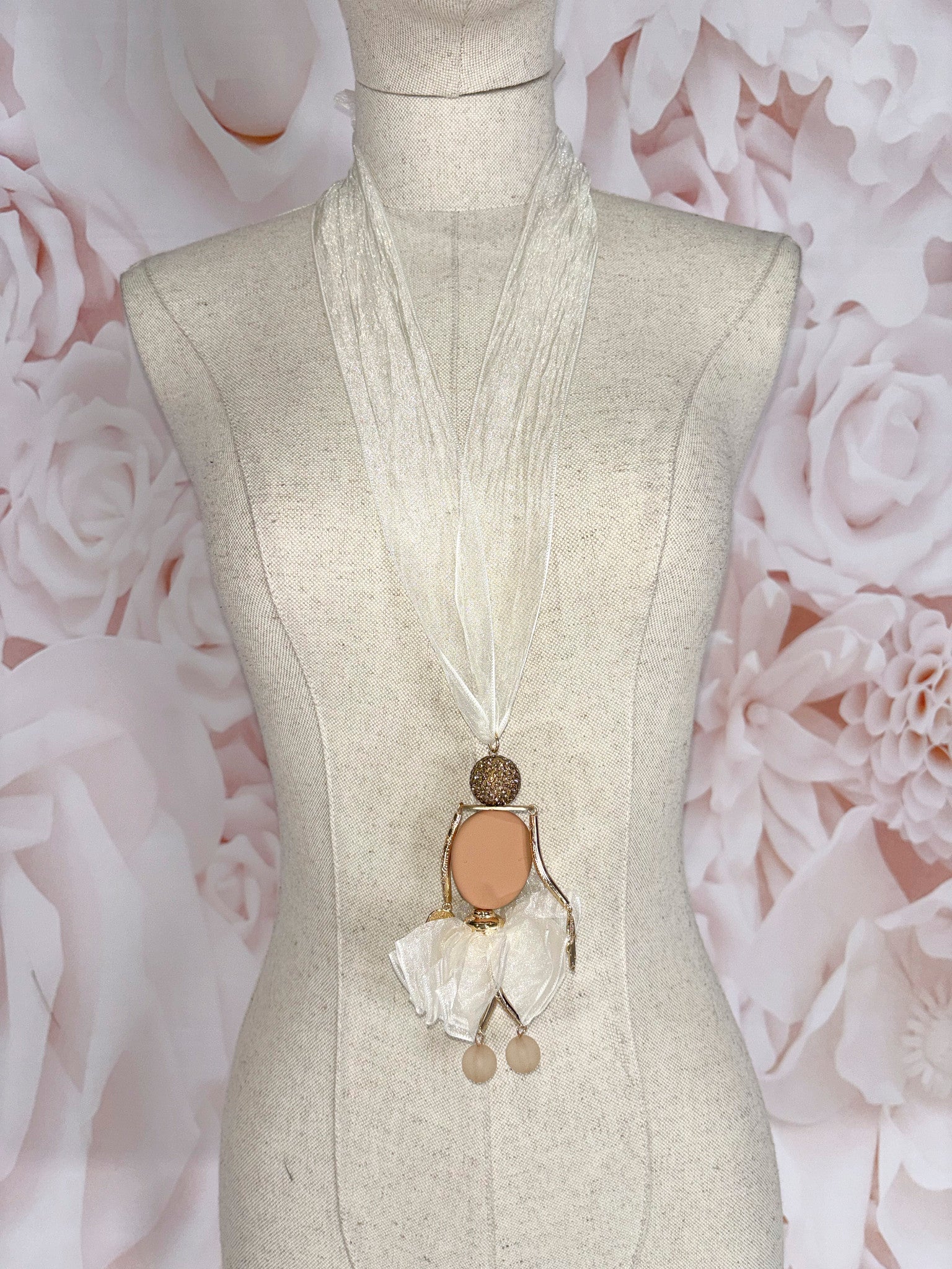 BALLERINO IN TUL CON COLLO
