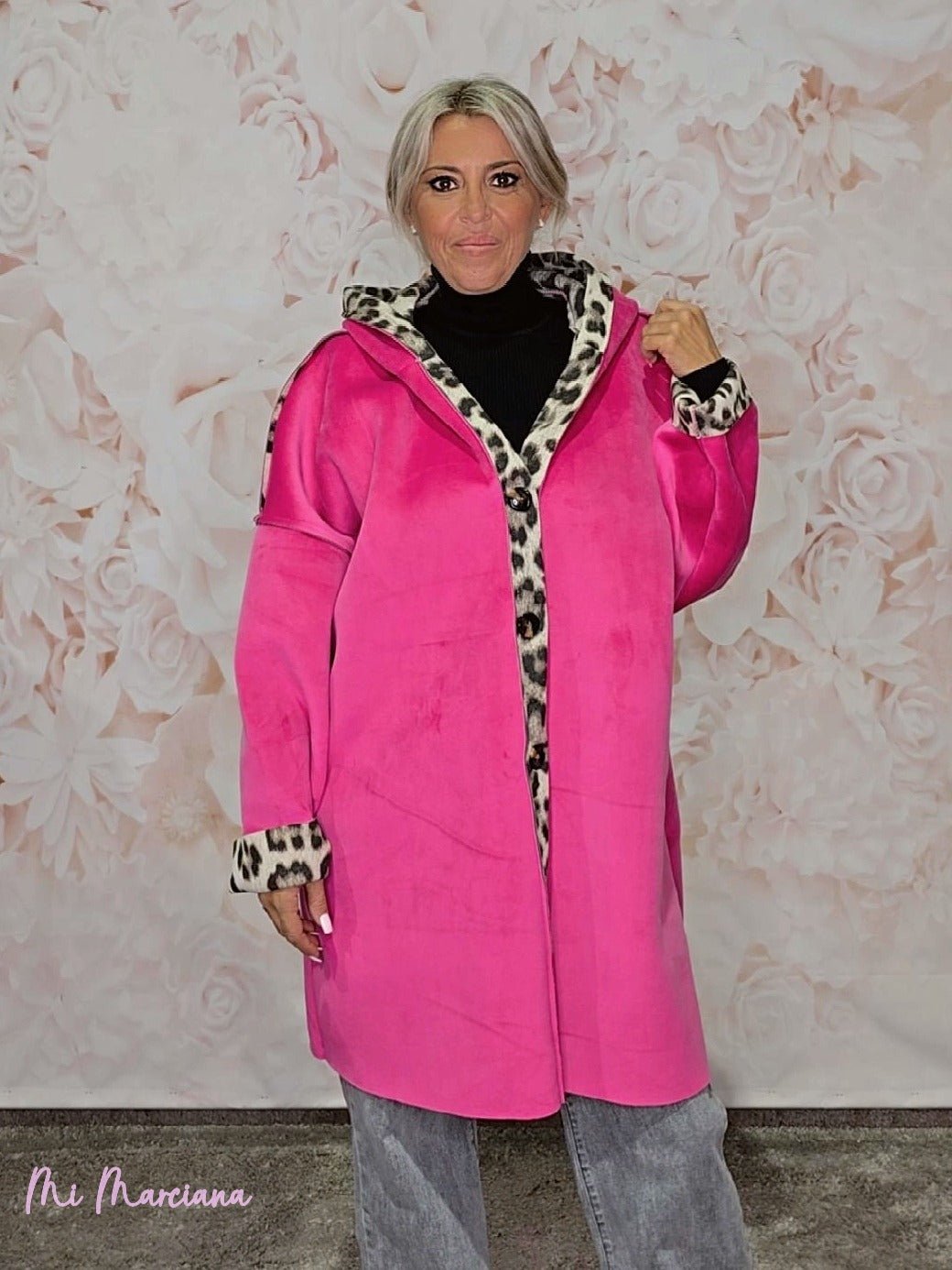 ABRIGO BORDADO NEOPRENO TERCIOPELO ANIMAL PRINT - Mi Marciana