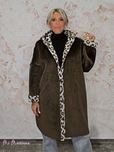 ABRIGO BORDADO NEOPRENO TERCIOPELO ANIMAL PRINT - Mi Marciana