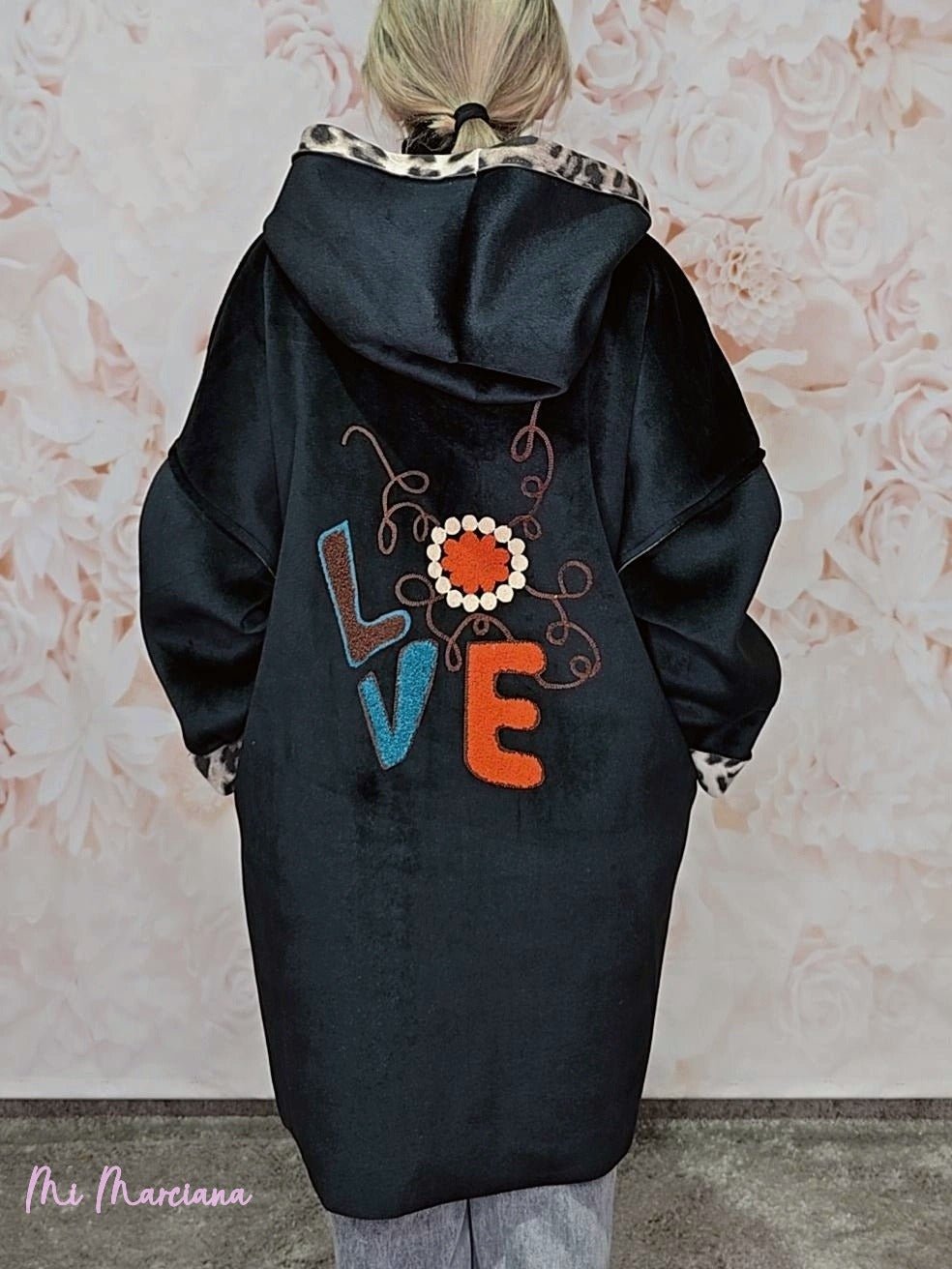 ABRIGO BORDADO NEOPRENO TERCIOPELO ANIMAL PRINT - Mi Marciana