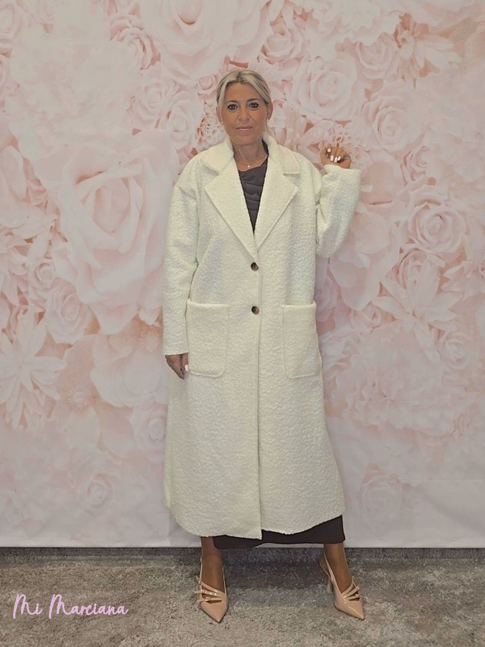 ABRIGO RIZO LETRAS - Mi Marciana