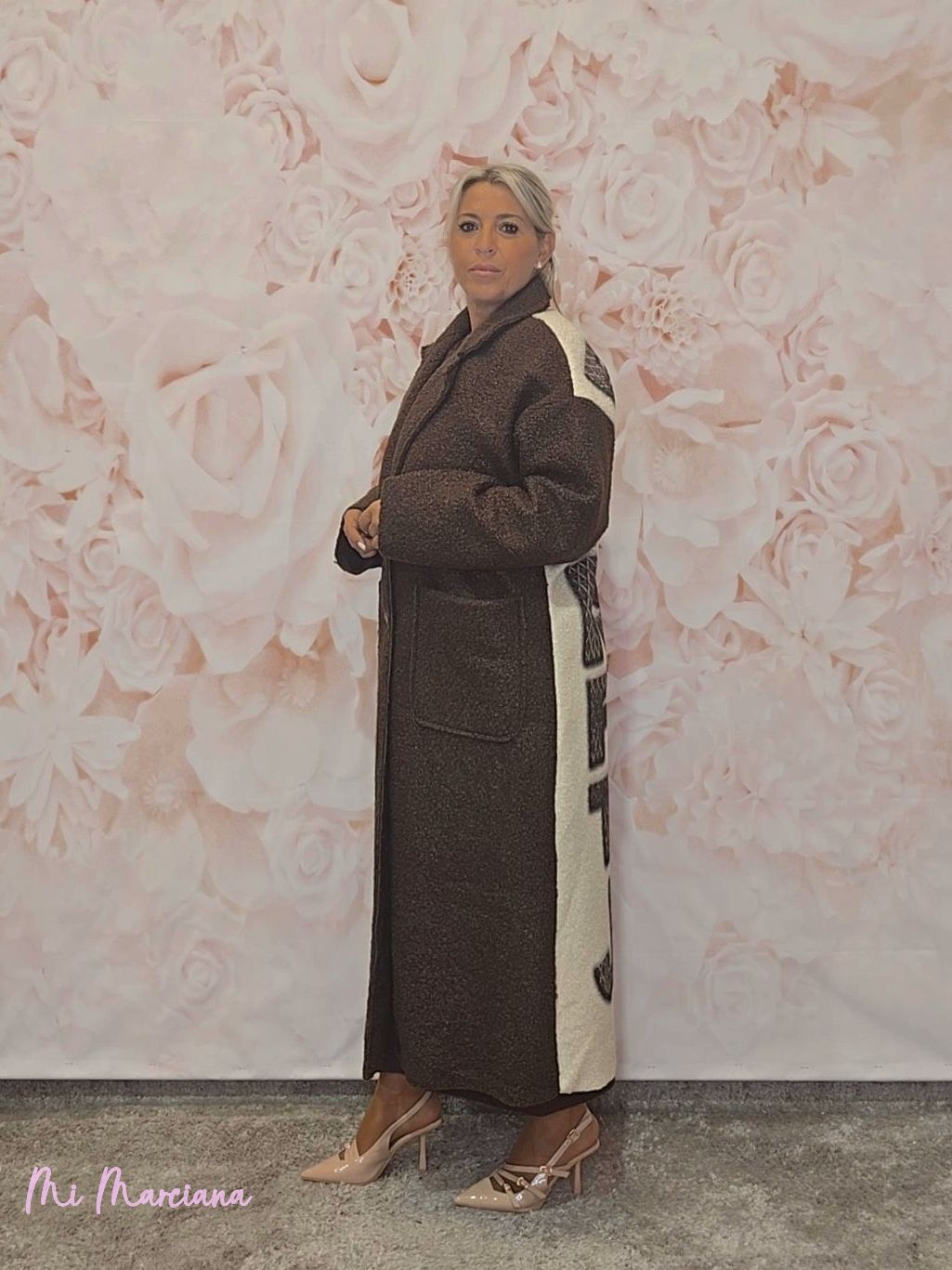 ABRIGO RIZO LETRAS - Mi Marciana