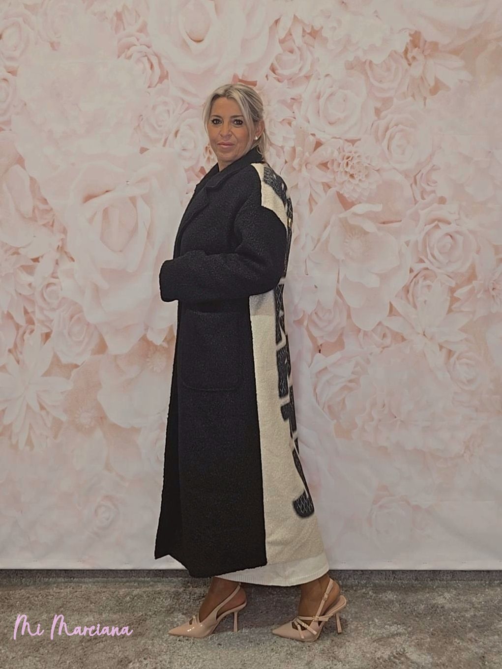 ABRIGO RIZO LETRAS - Mi Marciana