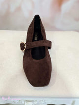 BAILARINAS MARRONES DE ANTE CON HEBILLA DORADA - Mi Marciana