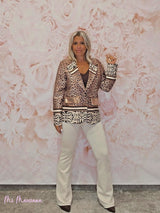BLAZER ANTELINA ALAS ANIMAL PRINT CON LENTEJUELAS MARRÓN - Mi Marciana