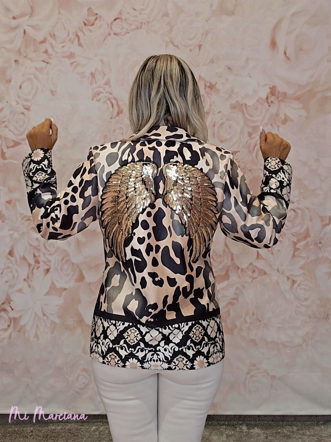 BLAZER ANTELINA ALAS ANIMAL PRINT CON LENTEJUELAS VERDE - Mi Marciana