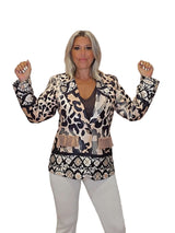 BLAZER ANTELINA ALAS ANIMAL PRINT CON LENTEJUELAS VERDE - Mi Marciana