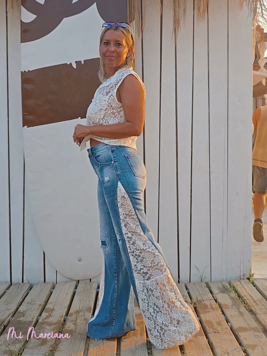 CAMISA DE ENCAJE SIN MANGAS BLANCA - Mi Marciana