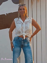 CAMISA DE ENCAJE SIN MANGAS BLANCA - Mi Marciana