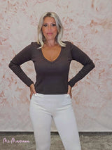 CAMISETA ESCOTE EN V - Mi Marciana