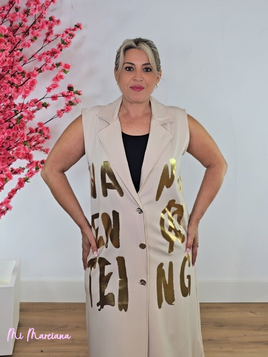 CHALECO LARGO LETRAS DORADAS - Mi Marciana