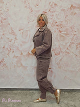 CHAQUETA GABARDINA CORTA LAVADA MARRON - Mi Marciana