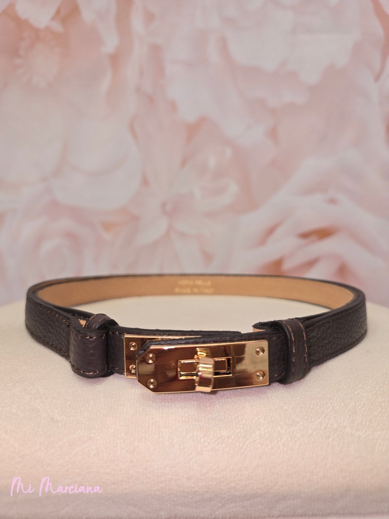 CINTURÓN DE PIEL CON HEBILLA AJUSTABLE - Mi Marciana