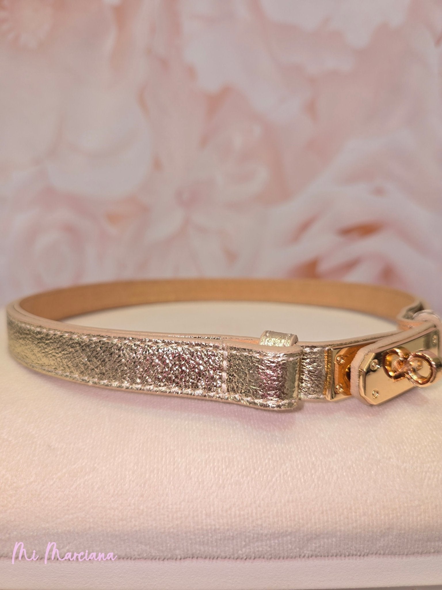 CINTURÓN DE PIEL CON HEBILLA AJUSTABLE - Mi Marciana