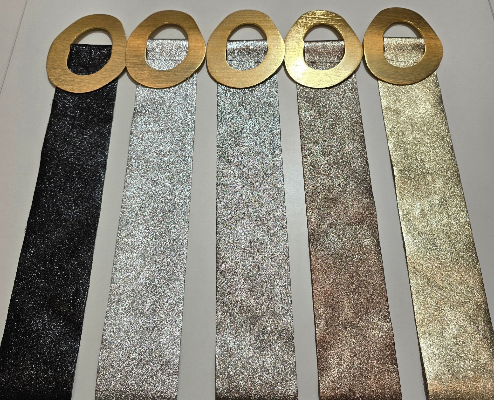 CINTURON METALIZADO HEBILLA DORADA - Mi Marciana