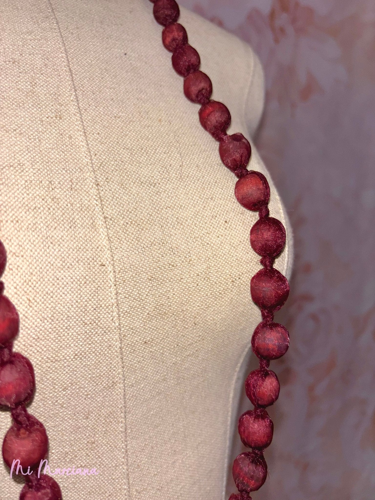 COLLAR BOLAS SEDA - Mi Marciana