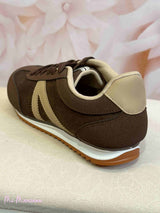 DEPORTIVAS RETRO MARRONES CON DETALLES EN BEIGE - Mi Marciana