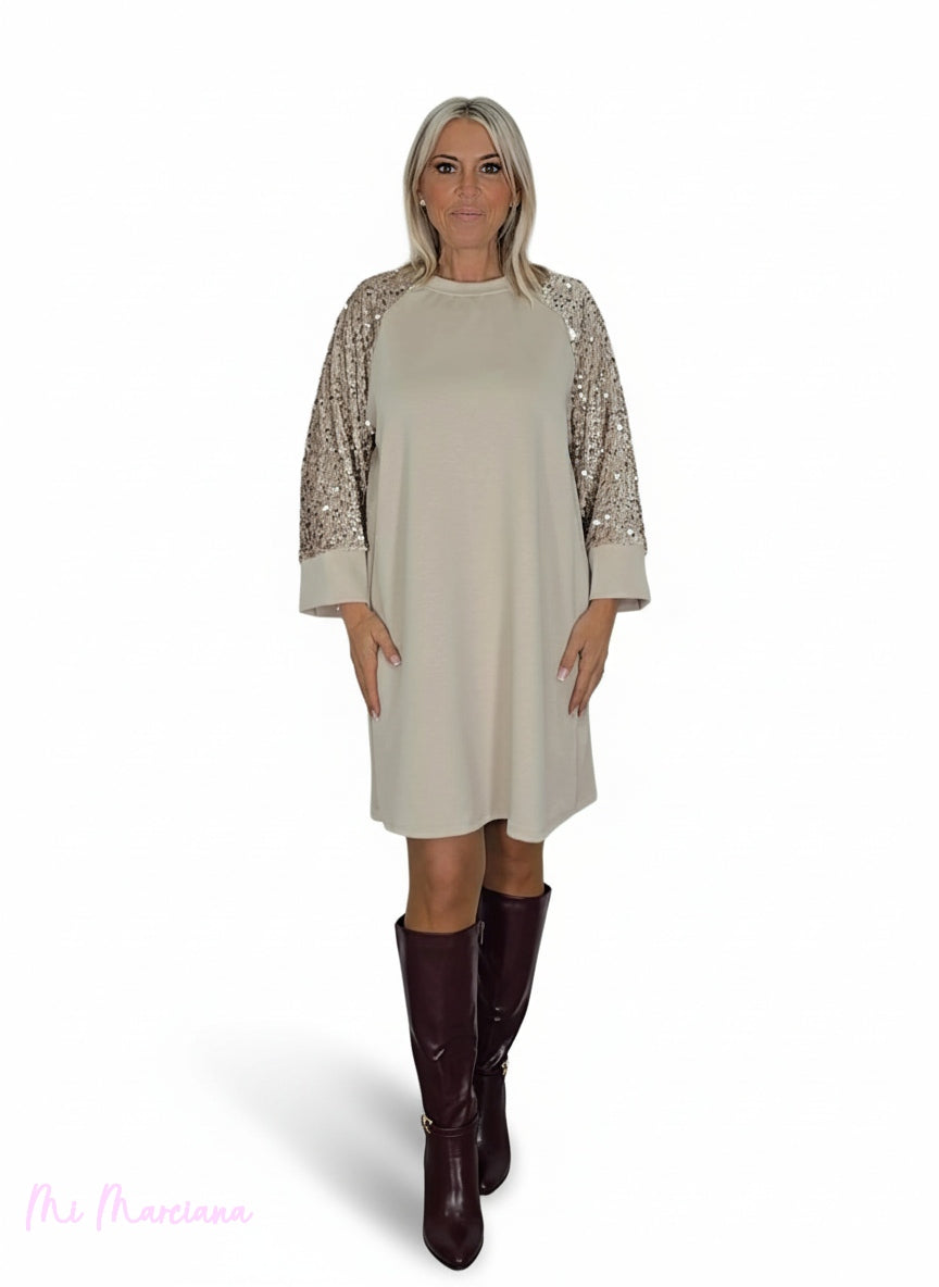 VESTIDO DE PAETÊS OVERSIZED