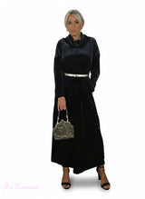 VESTIDO LONGO DE VELUDO COM DECOTE EM CASCATA JOT