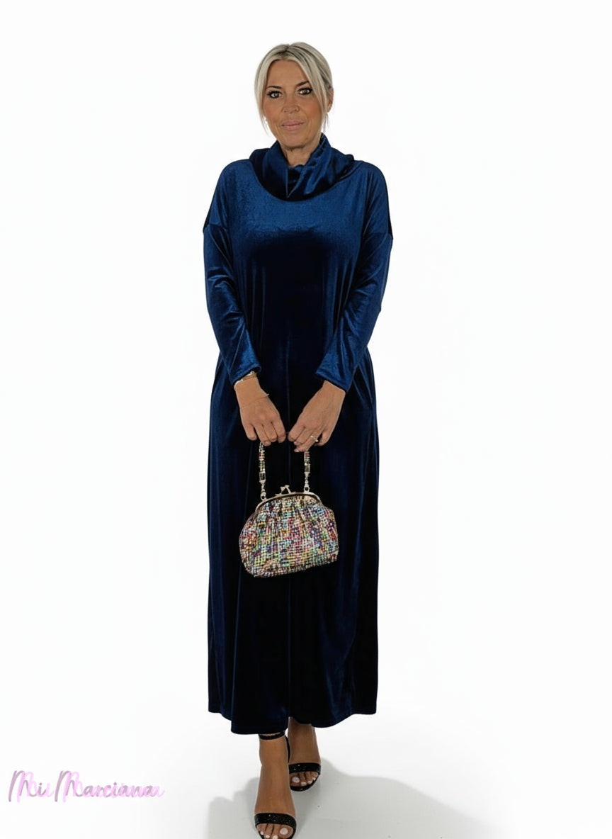 VESTIDO LONGO DE VELUDO COM DECOTE EM CASCATA JOT