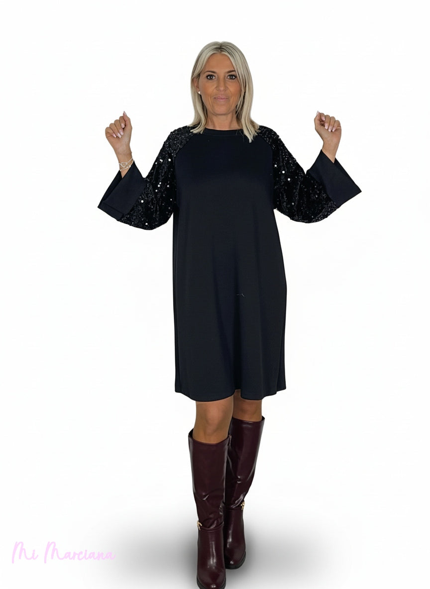 VESTIDO DE PAETÊS OVERSIZED