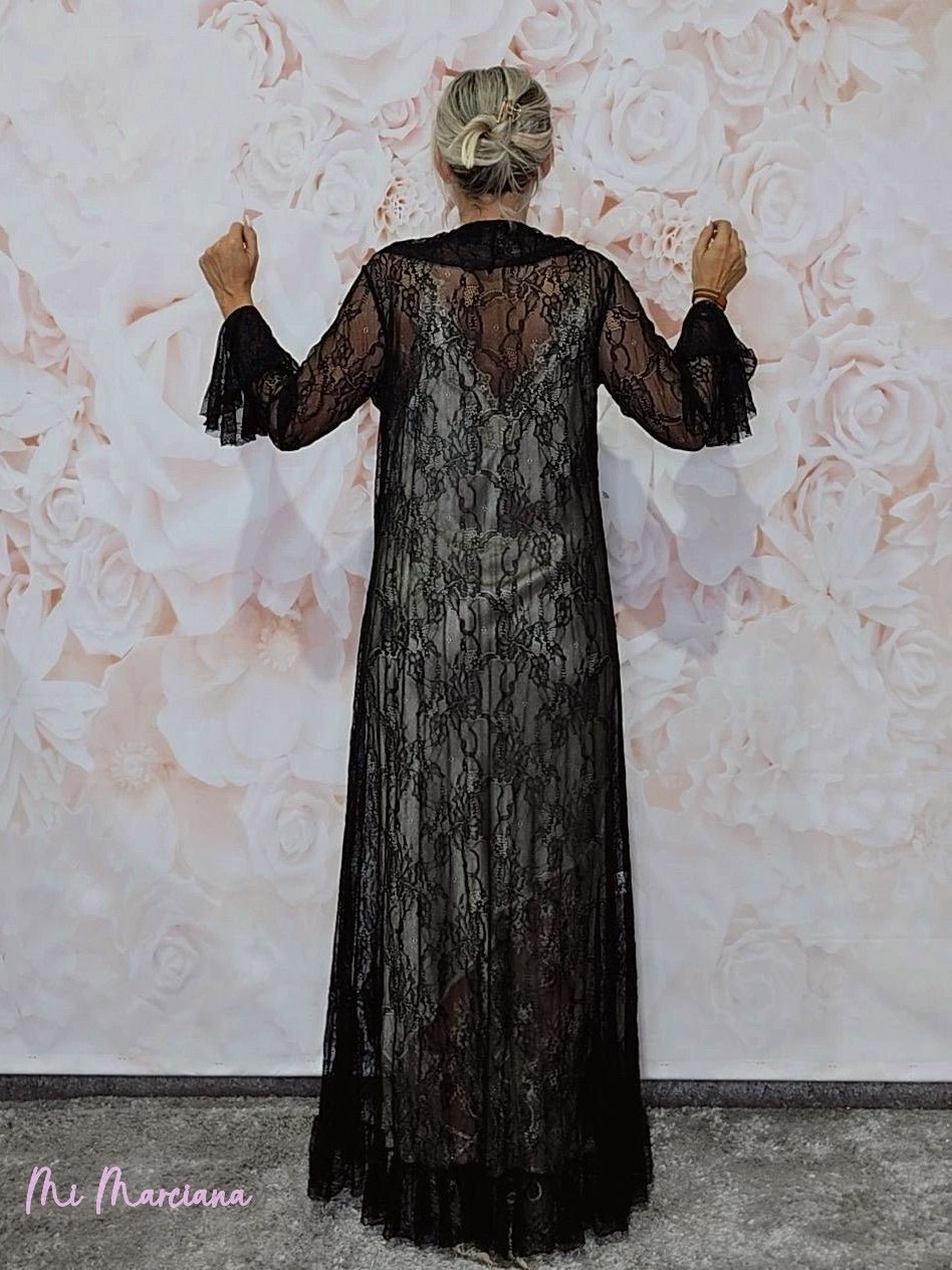 Kimono largo de encaje con volantes negro - Mi Marciana