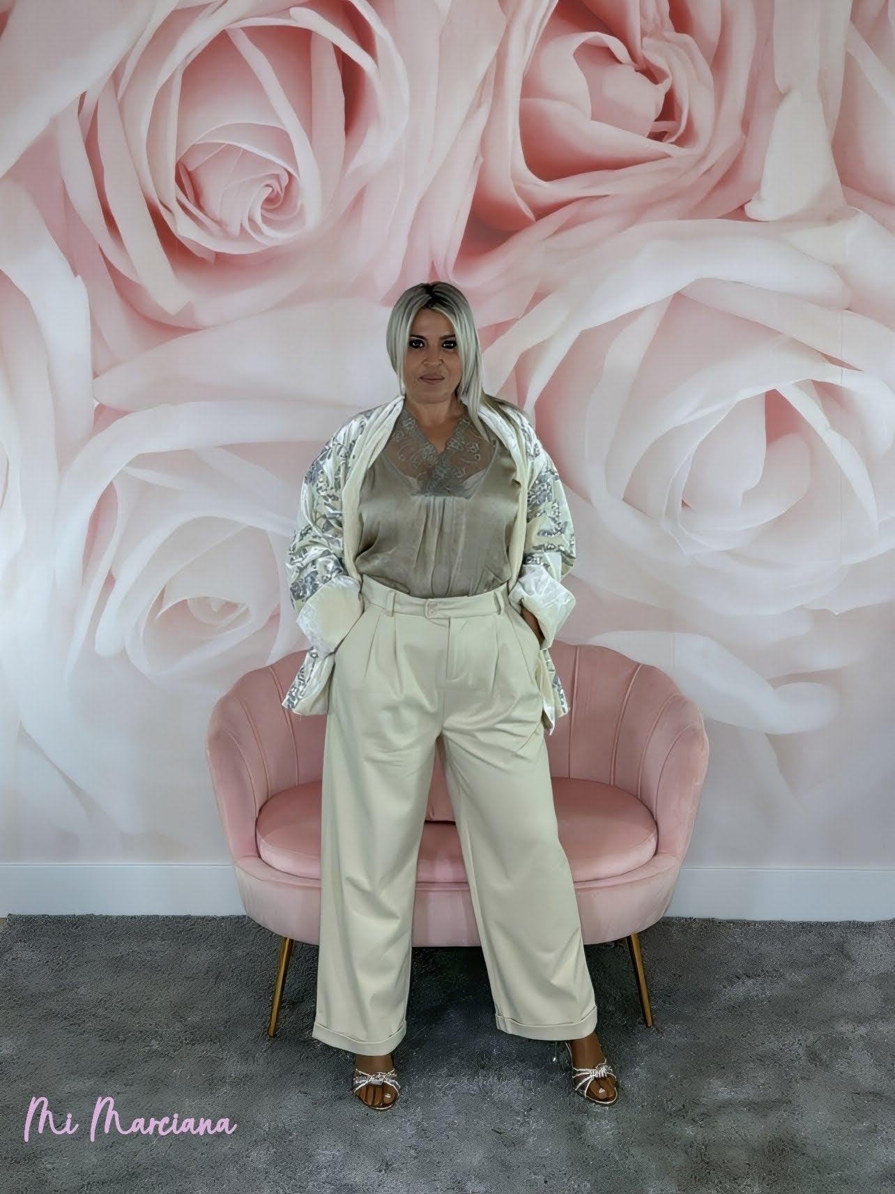 KIMONO TERCIOPELO BORDADO LENTEJUELAS - Mi Marciana