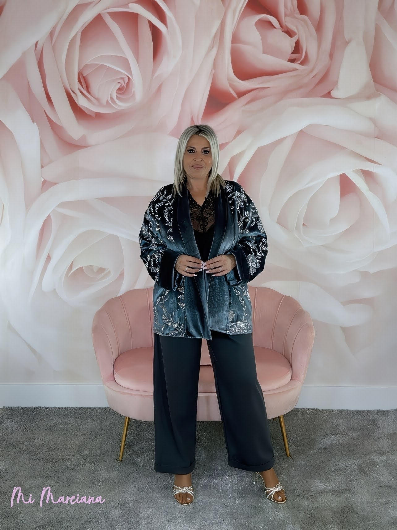 KIMONO TERCIOPELO BORDADO LENTEJUELAS - Mi Marciana