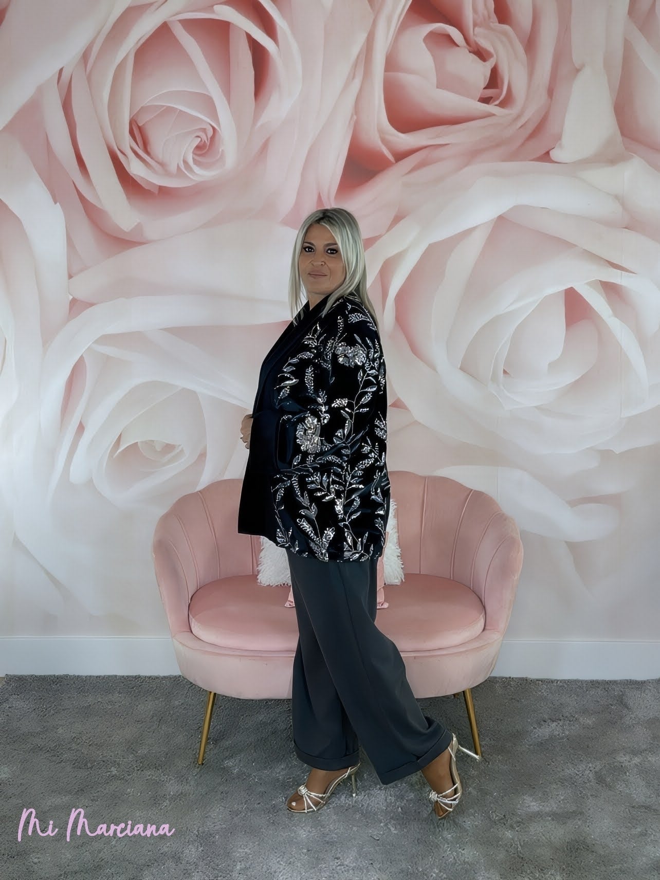 KIMONO TERCIOPELO BORDADO LENTEJUELAS - Mi Marciana