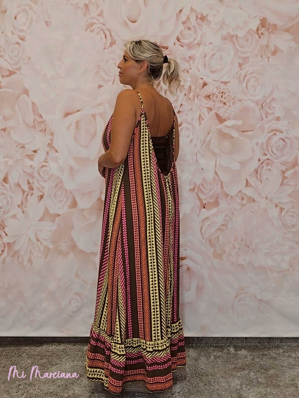 MAXI VESTIDO BAMBULA ÉTNICO VOLANTE MARRON - Mi Marciana