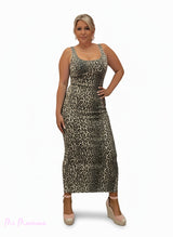 Abito in denim ampio con stampa animalier.