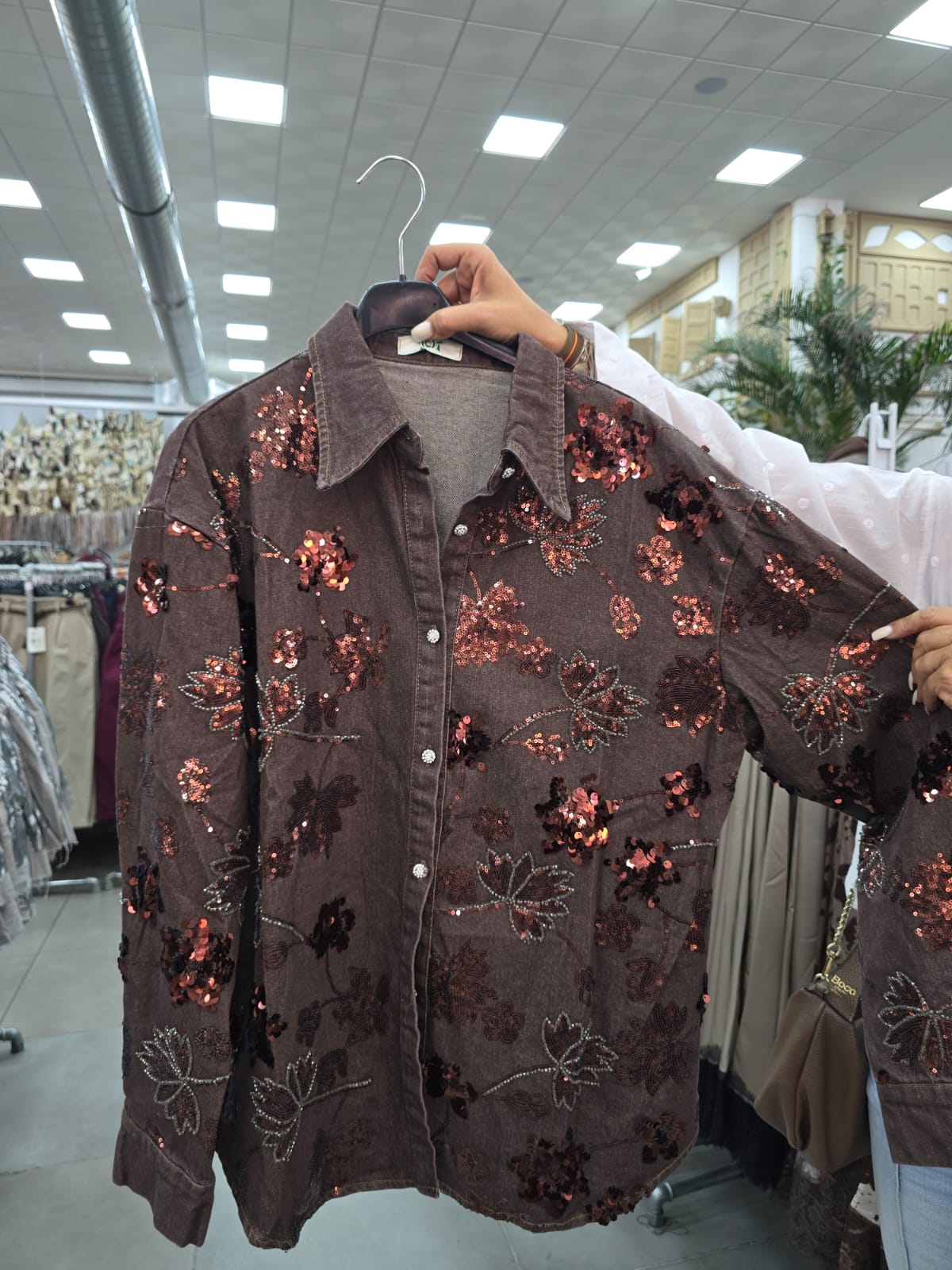 SOBRE CAMISA VAQUERA HOJAS LENTEJUELAS JOT - Mi Marciana