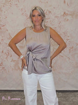 TOP SATÉN COMBINADO NUDO LATERAL - Mi Marciana