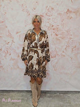 VESTIDO CAMISERO ESTAMPADO FLORAL MARRÓN - Mi Marciana