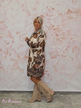 VESTIDO CAMISERO ESTAMPADO FLORAL MARRÓN - Mi Marciana