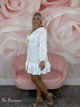 VESTIDO CORTO BORDADO INGLÉS LENTEJUELAS BLANCO - Mi Marciana